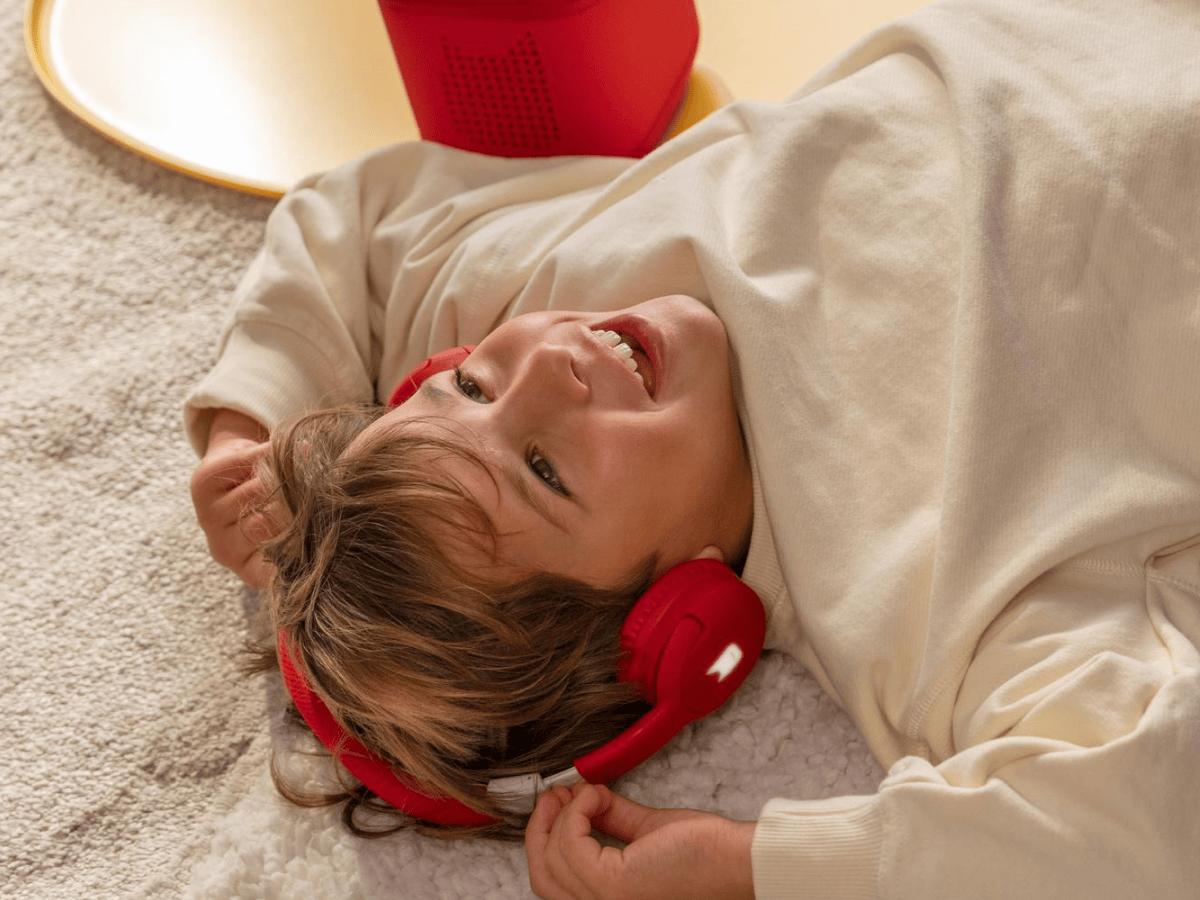 Bluetooth Headphones: Sunset Red - Image 5